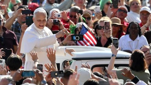 संत पापाः ईश्वरीय समय और कृपा पर विश्वास करें 