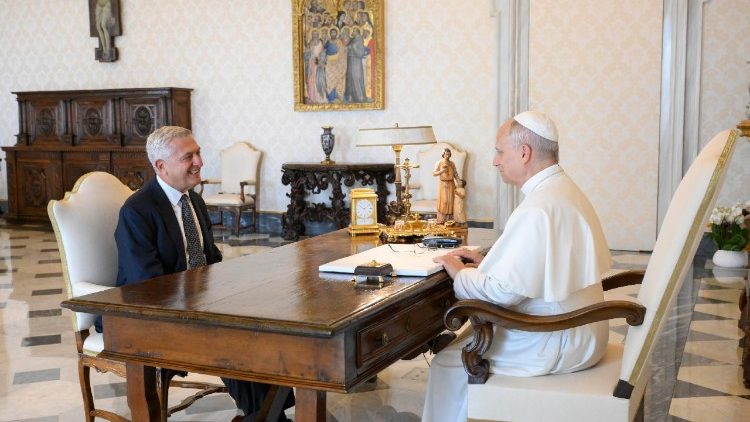 Папата с Филипо Гранди