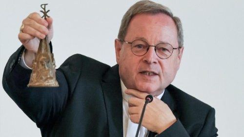 Bischof Bätzing bei der Eröffnung der Herbstvollversammlung der DBK