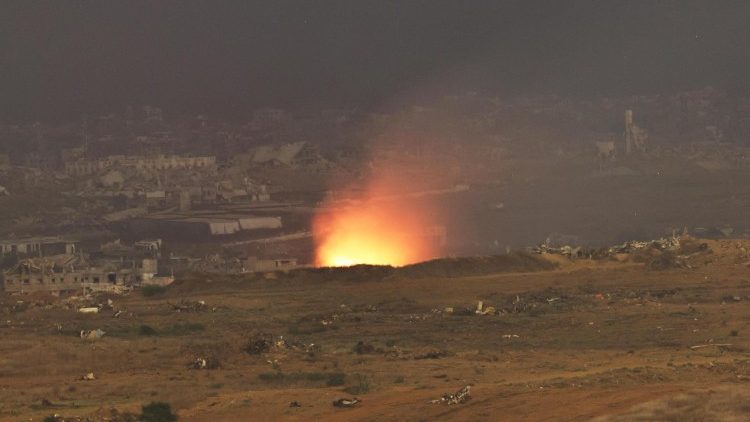 Nuovi attacchi israeliani su Gaza City