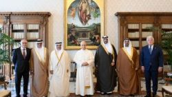 البابا يستقبل رئيس وزراء مملكة البحرين وولي العهد الأمير سلمان بن حمد آل خليفة