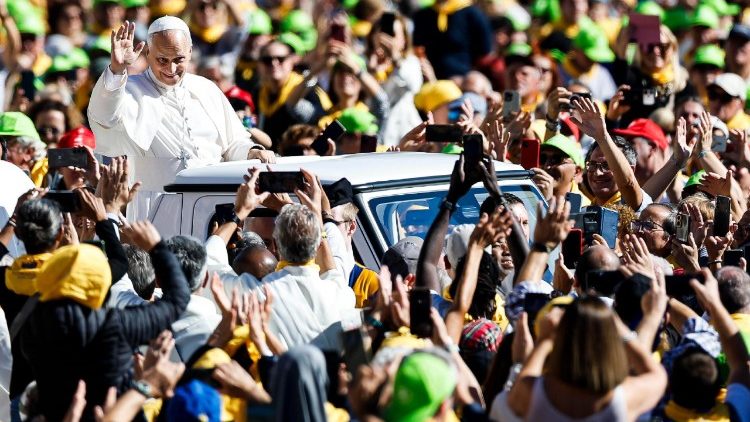 इटली के तोस्काना से आये तीर्थयात्रियों ने किये सन्त पापा लियो के दर्शन, 11.10.2025 