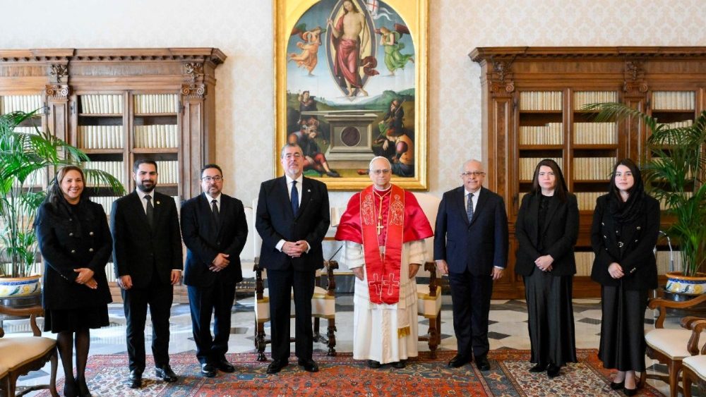 Pope XIV receives Guatemalan president in Vatican City