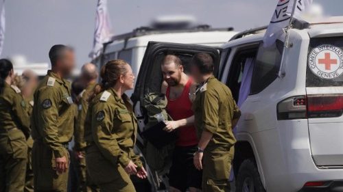 Gaza: Geisel-Freilassung, Friedensgipfel, Nothilfen in Sicht 