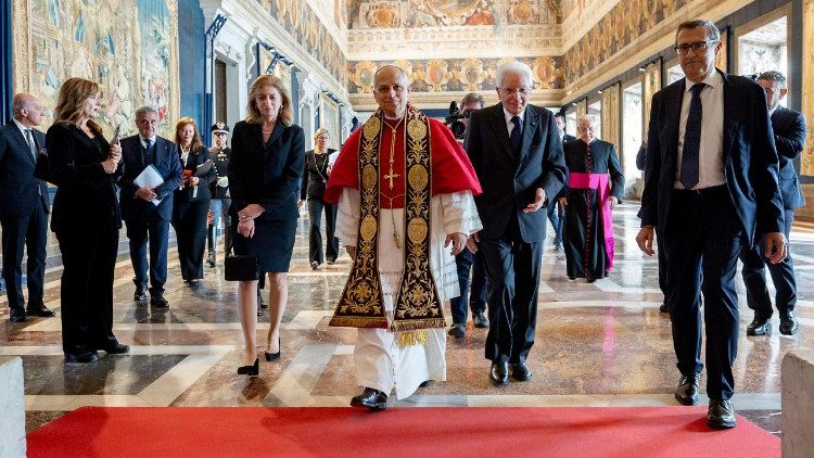 Papa Leo XIV tarehe 14 Oktoba 2025 ametembelea rasmi Ikulu ya Italia