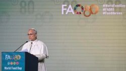 Il Papa, uso della fame come arma di guerra � un crimine