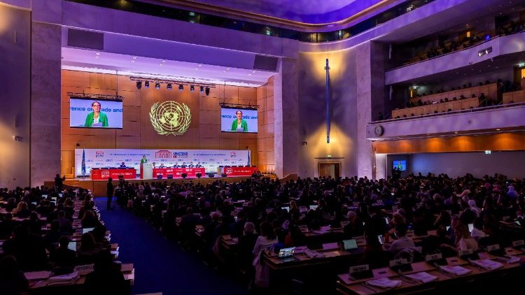 الكرسي الرسولي في مؤتمر الأونكتاد: التنمية الحقيقية تبدأ من كرامة الإنسان ومن الرجاء بالمستقبل