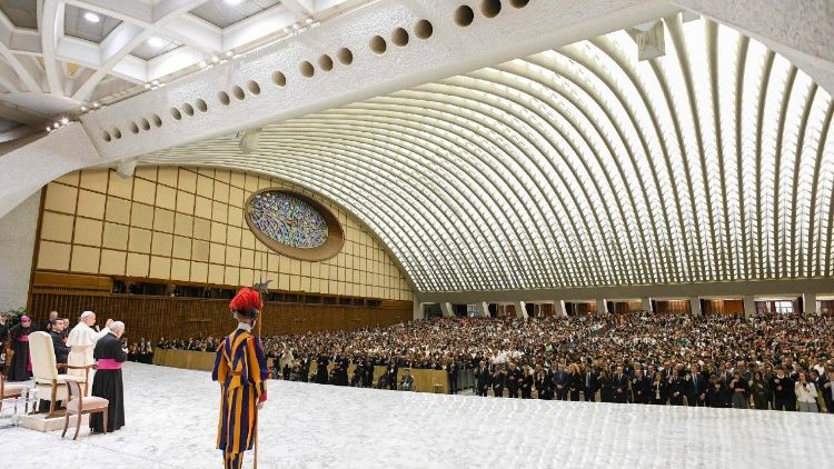 Leó pápa: Legyetek a "plusz nemzedék"