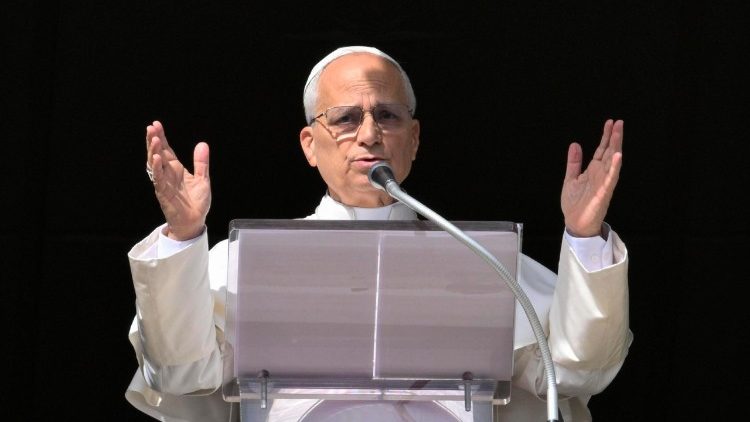 Påve Leo XIV under Angelus