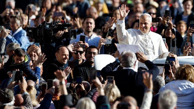 जयन्ती आमदर्शन समारोह में तीर्थयात्रियों के साथ पोप फ्राँसिस