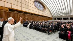 புனிதர்பட்ட படிநிலைகளுக்கான திருப்பீடத் துறையினருடன்  திருத்தந்தை 