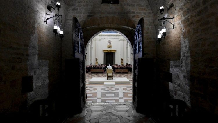 Pope Leo XIV visits Assisi to close the Italian Bishops' Conference