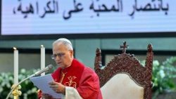 உரை வழங்கும் திருத்தந்தை 