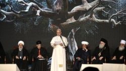 ലെബനനിൽ കഴിഞ്ഞ ദിവസം നടന്ന എക്യൂമെനിക്കൽ-മതാന്തര സമ്മേളനത്തിൽനിന്നുള്ള ഒരു ദൃശ്യം