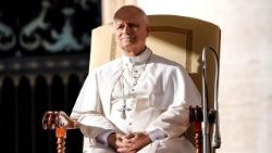 في مقابلته العامة مع المؤمنين البابا يتحدث عن سرّ الموت 