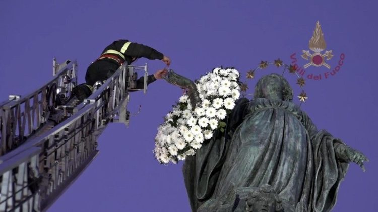 Հրշէջներուն մեծարանքը 