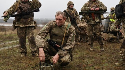 „Die Nulllinie“ von Twardoch: Ein existenzieller Wurf aus der Hölle des Donbass