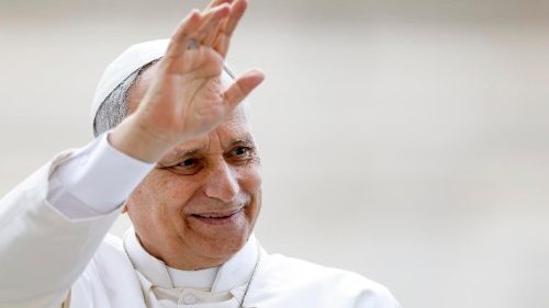  திருத்தந்தை 