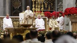Papa Leone in basilica per la messa di Natale del giorno
