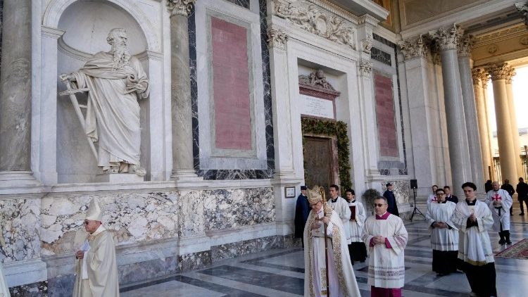 Zatvorenie Svätej brány v Bazilike sv. Pavla za hradbami