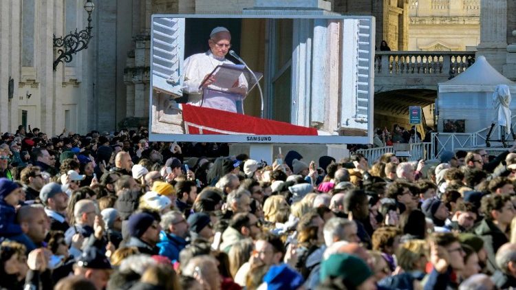 Il Papa, 'basta guerre, a soffrire di pi� sono bambini e famiglie'