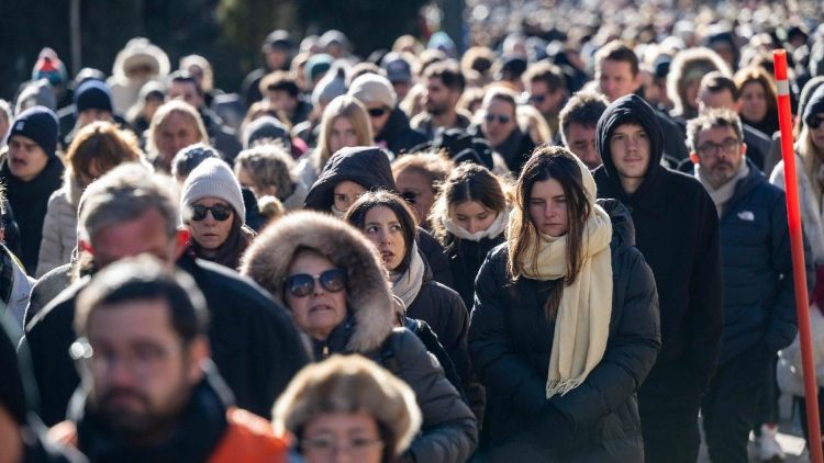 Schweigemarsch nach der Messe