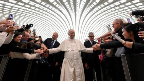 രണ്ടാം വത്തിക്കാൻ കൗൺസിലിനെ അടുത്തറിയാനും പഠിക്കാനും ആഹ്വാനവുമായി ലിയോ പതിനാലാമൻ പാപ്പാ