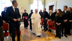 Papa Leon al XIV-lea s-a întâlnit cu rude ale victimelor incendiului din Crans-Montana