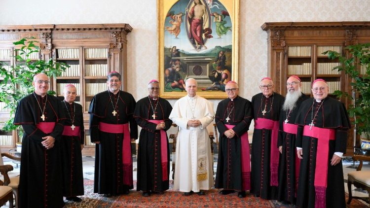 A Puerto Rico-i főp&aacute;sztorok Le&oacute; p&aacute;p&aacute;val