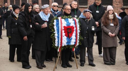 Pope on Holocaust Remembrance Day: Church rejects all forms of antisemitism