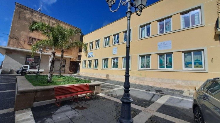 Scuola Belvedere di Niscemi inagibile, non riaprir� da luned�