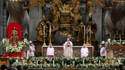 Il Papa in basilica per la 30esima Giornata mondiale della vita consacrata
