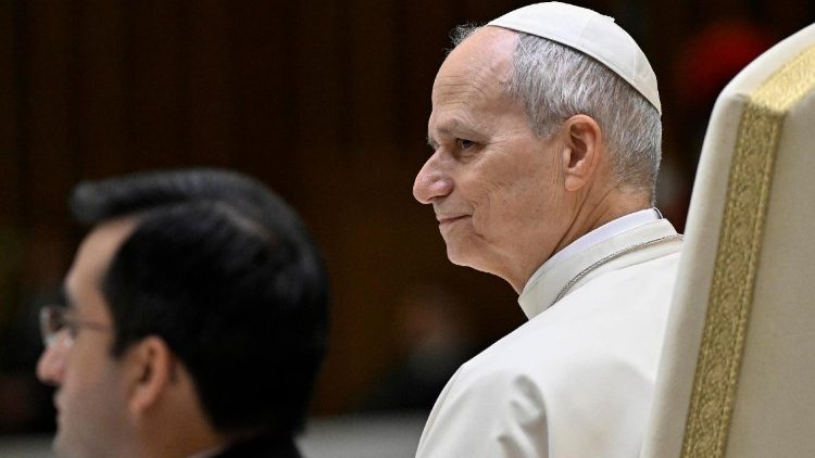 Papa: "Scongiurare corsa ad armamenti, minaccia pace tra nazioni"