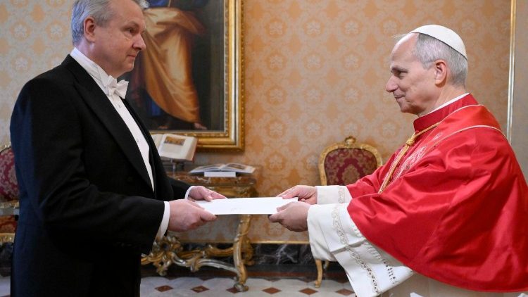 A megb&iacute;z&oacute;lev&eacute;l &aacute;tad&aacute;aa 