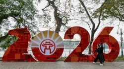 Một góc phố Hà Nội đón chào Năm Mới 2026