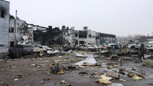Ucraina, non si fermano gli attacchi neppure nella notte di Pasqua