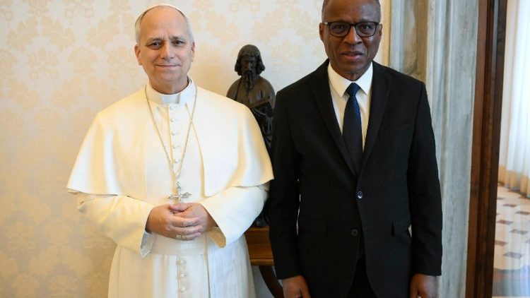 Papa Leão XIV recebeu a 14/2/26 o Primeiro Ministro de Cabo Verde, Ulisses Correia e Silva