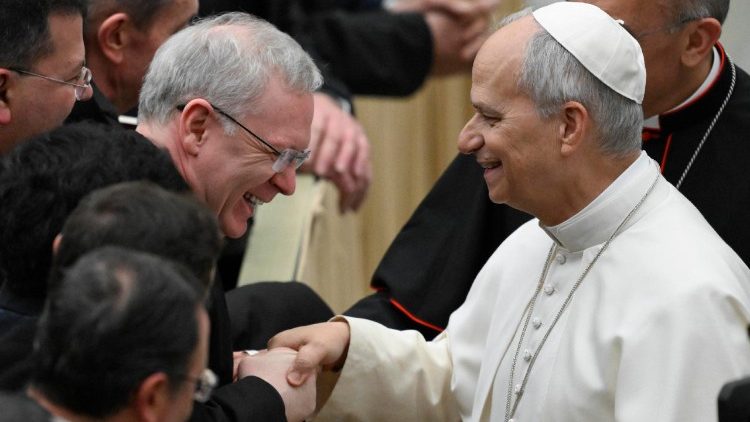 ಜಗದ್ಗುರು XIVನೇ ಲಿಯೋರವರು ರೋಮ್ ಡಯಾಸಿಸ್‌ನ ಯಾಜಕರನ್ನು ಭೇಟಿಯಾಗುತ್ತಾರೆ