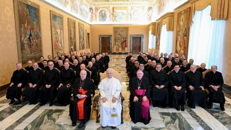 கிறிஸ்துவின் சேனை என்ற துறவு சபையினருடன் திருத்தந்தை 