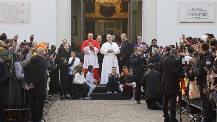Լեւոն ԺԴ. այցը Հռոմի  Յիսուսի Սուրբ Սիրտ ժողովրդապետութեան