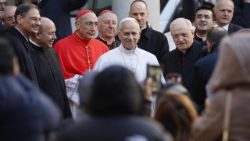 Il Papa, 'bella questa parrocchia dove tutti sono benvenuti'