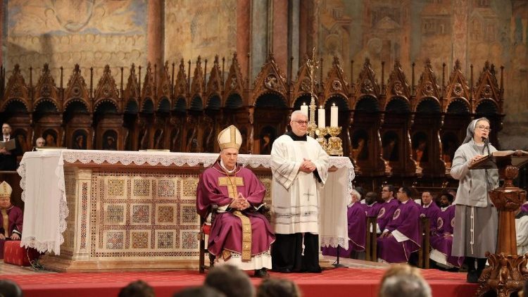 Cardinal &Aacute;ngel Fern&aacute;ndez Artime celebrates Mass in the Upper Church of the Basilica