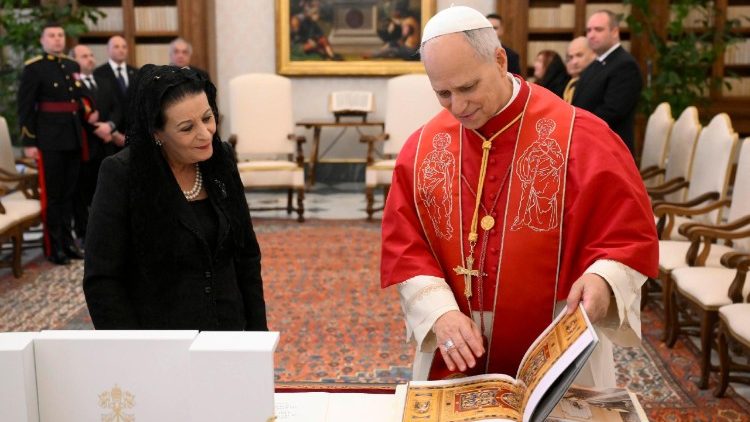 Papa Leone riceve Myriam Spiteri Debono, presidente della Repubblica di Malta