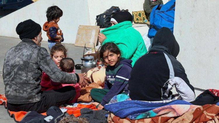 Sfollati a Beirut, dopo la fuga dalle loro case in seguito agli attacchi israeliani