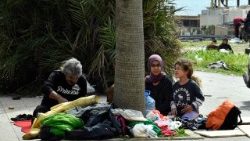 Lիբանանցիները կը փախչին Հարաւային Լիբանանէն եւ Պէյրութի հարաւային արուարձաններէն՝ իսրայէլեան հարուածներէն ետք։