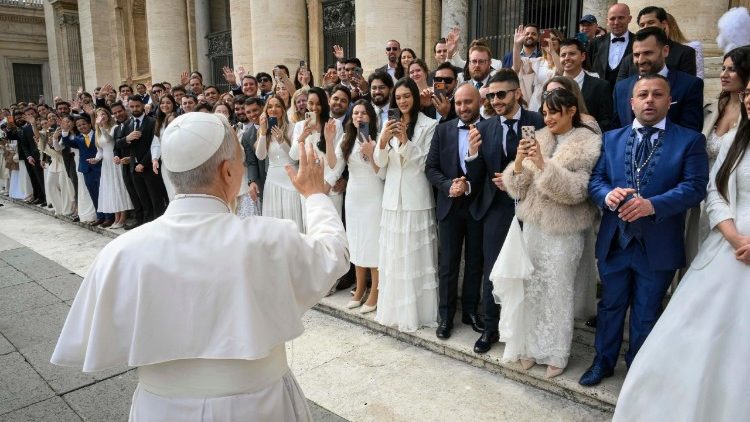 ++ Il Papa, pace in Iran e in Medio Oriente, bimbi vittime innocenti ++