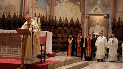 ഉക്രൈനിൽ സമാധാനം സ്ഥാപിക്കപ്പെടാനായി അസ്സീസ്സിയിൽ വിശുദ്ധബലിയർപ്പണം
