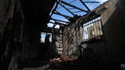 Casas destruidas por efecto de los ataques