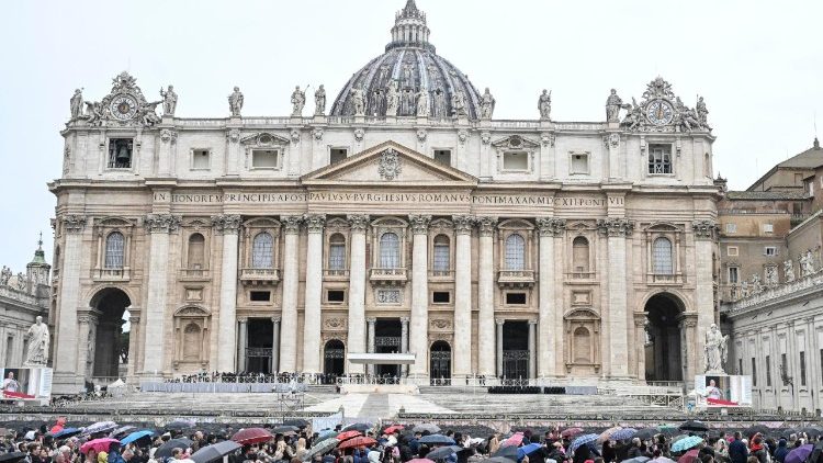 Svētā Pētera laukums