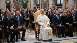 ಐಟಿಎ ಏರ್ವೇಸ್ ಮತ್ತು ಲುಫ್ಥಾನ್ಸ ಗ್ರೂಪ್‌ನ ನಿಯೋಗದೊಂದಿಗೆ ಜಗದ್ಗುರು ಲಿಯೋರವರು ಭೇಟಿಯಾದರು